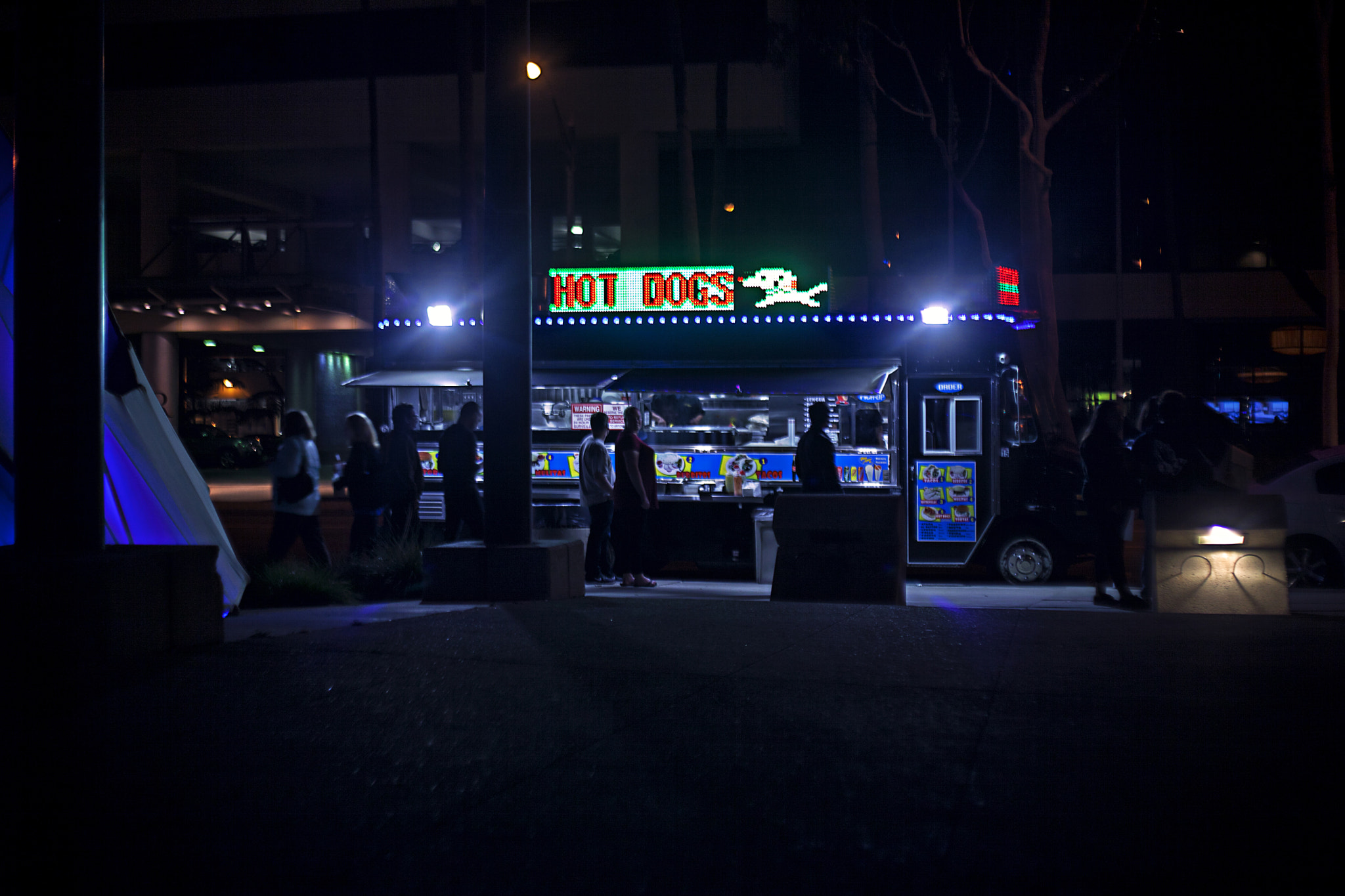 Canon EF 50mm F1.8 II sample photo. Food truck photography