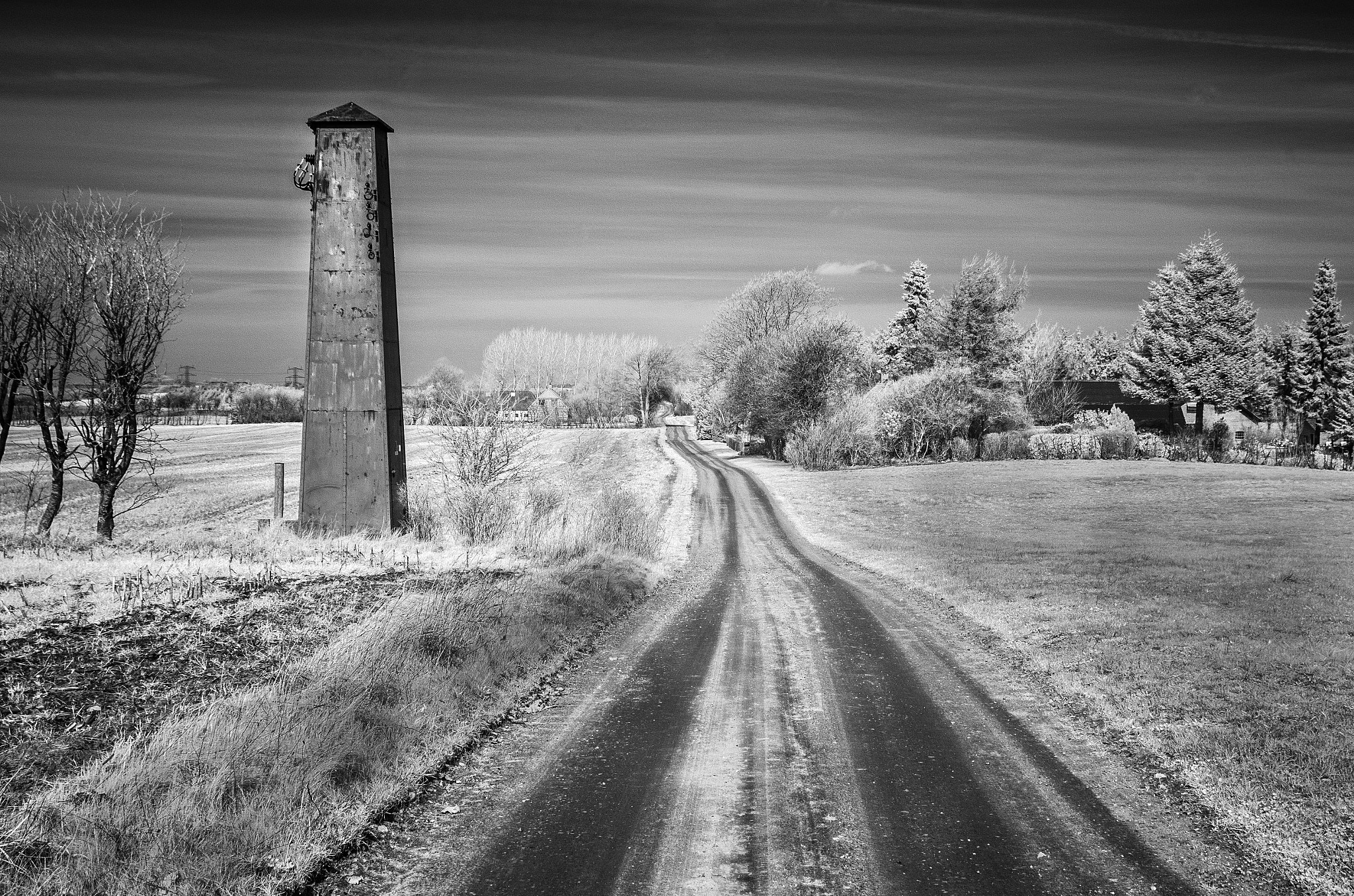 Sigma 17-50mm F2.8 EX DC OS HSM sample photo. The old transformerstation #6 photography