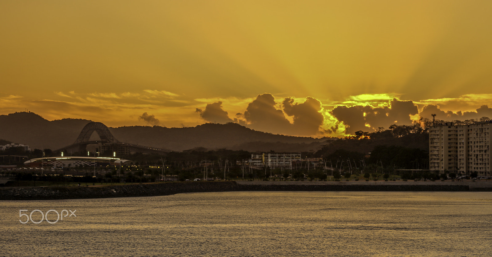 Canon EOS 5DS R sample photo. Colorful afternoon photography