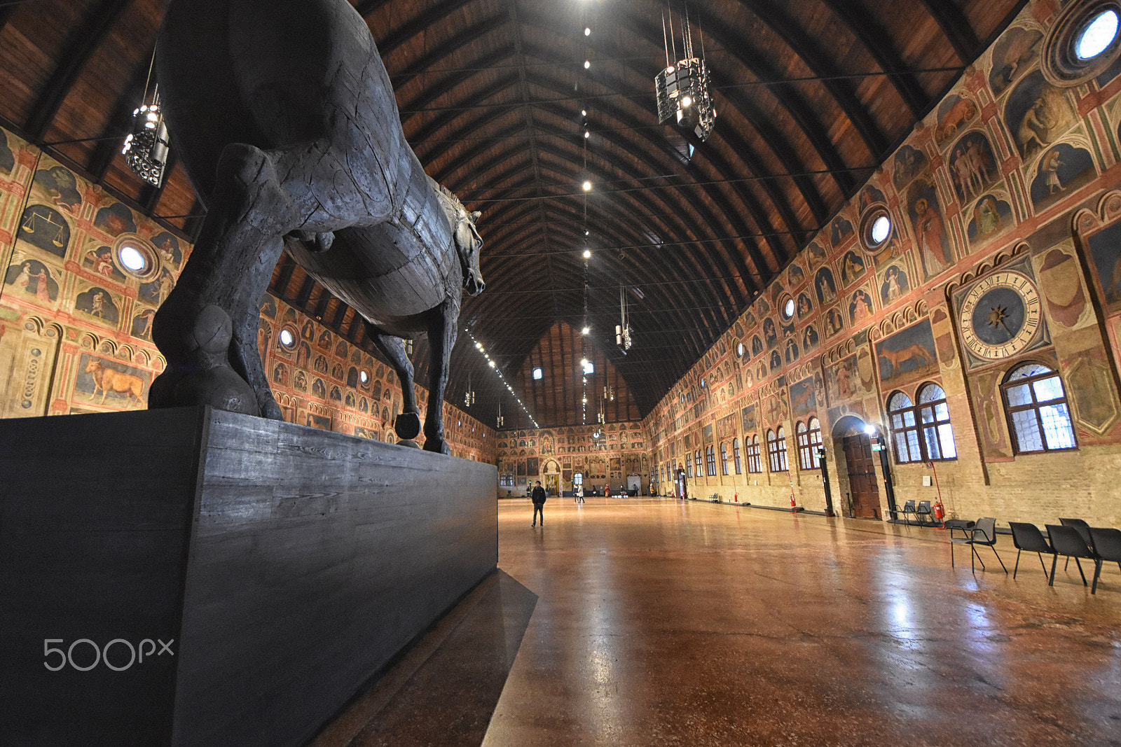 Sigma 8-16mm F4.5-5.6 DC HSM sample photo. Padova, palazzo della ragione photography