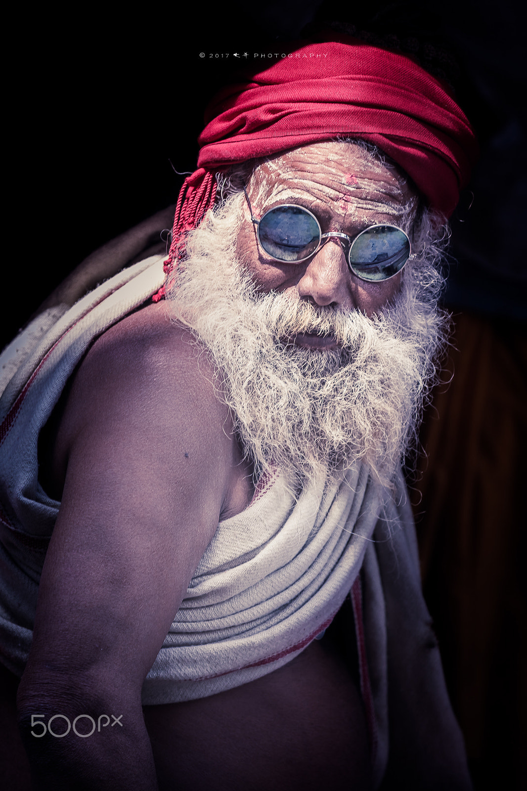 Canon EOS 5DS R sample photo. Kathmandu saddhu  《墨镜头陀》 photography