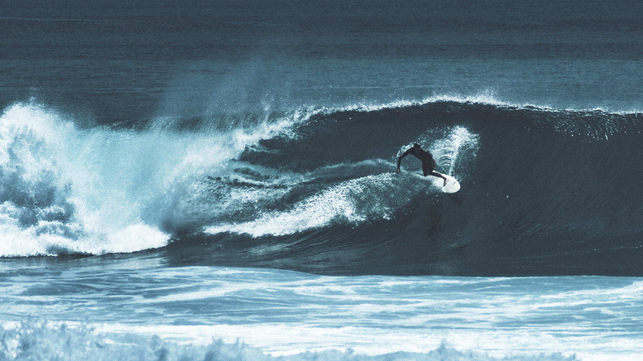 Sony 75-300mm F4.5-5.6 sample photo. Surfer #2 photography