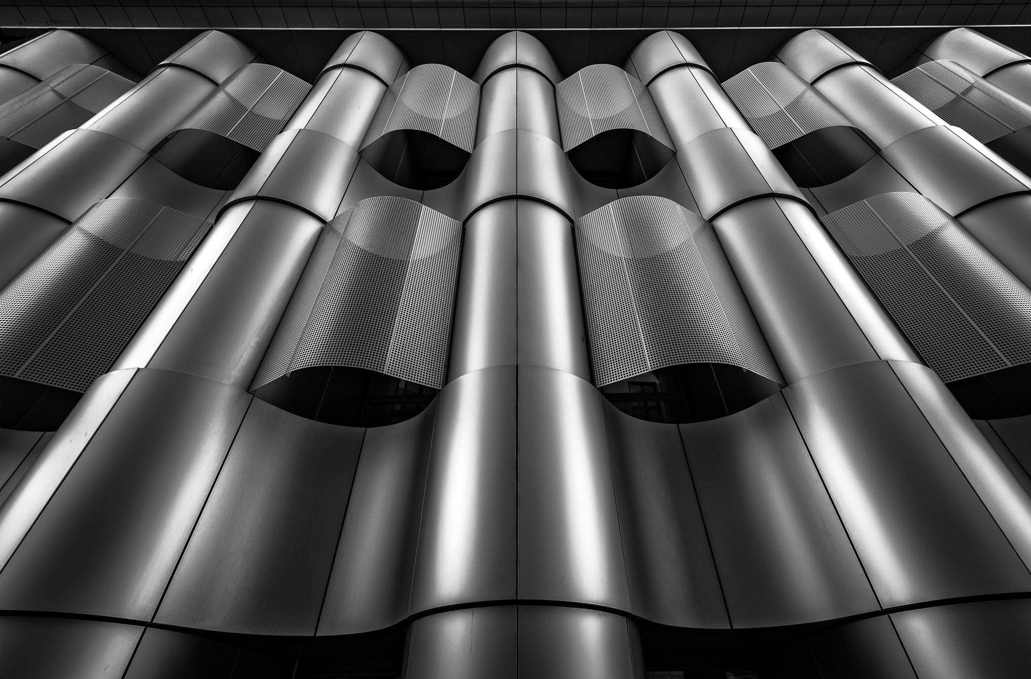 Nikon AF-S Nikkor 14-24mm F2.8G ED sample photo. Pillars of reflection photography