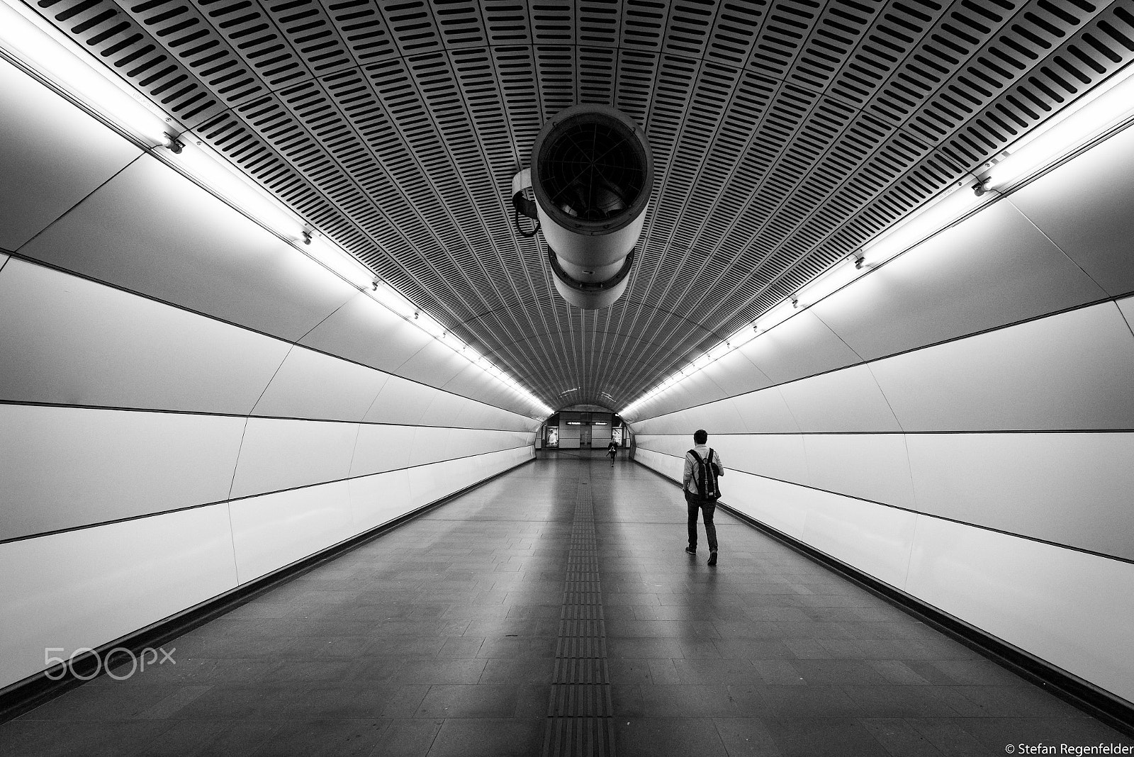 Nikon D610 + Nikon AF-S Nikkor 14-24mm F2.8G ED sample photo. Vienna  subway photography