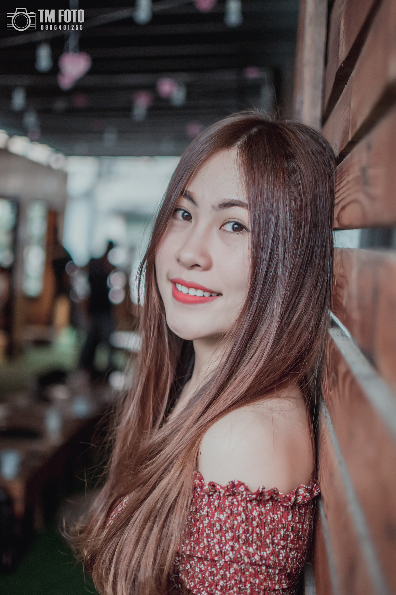 Nikon AF-S DX Nikkor 35mm F1.8G sample photo. Girl photography