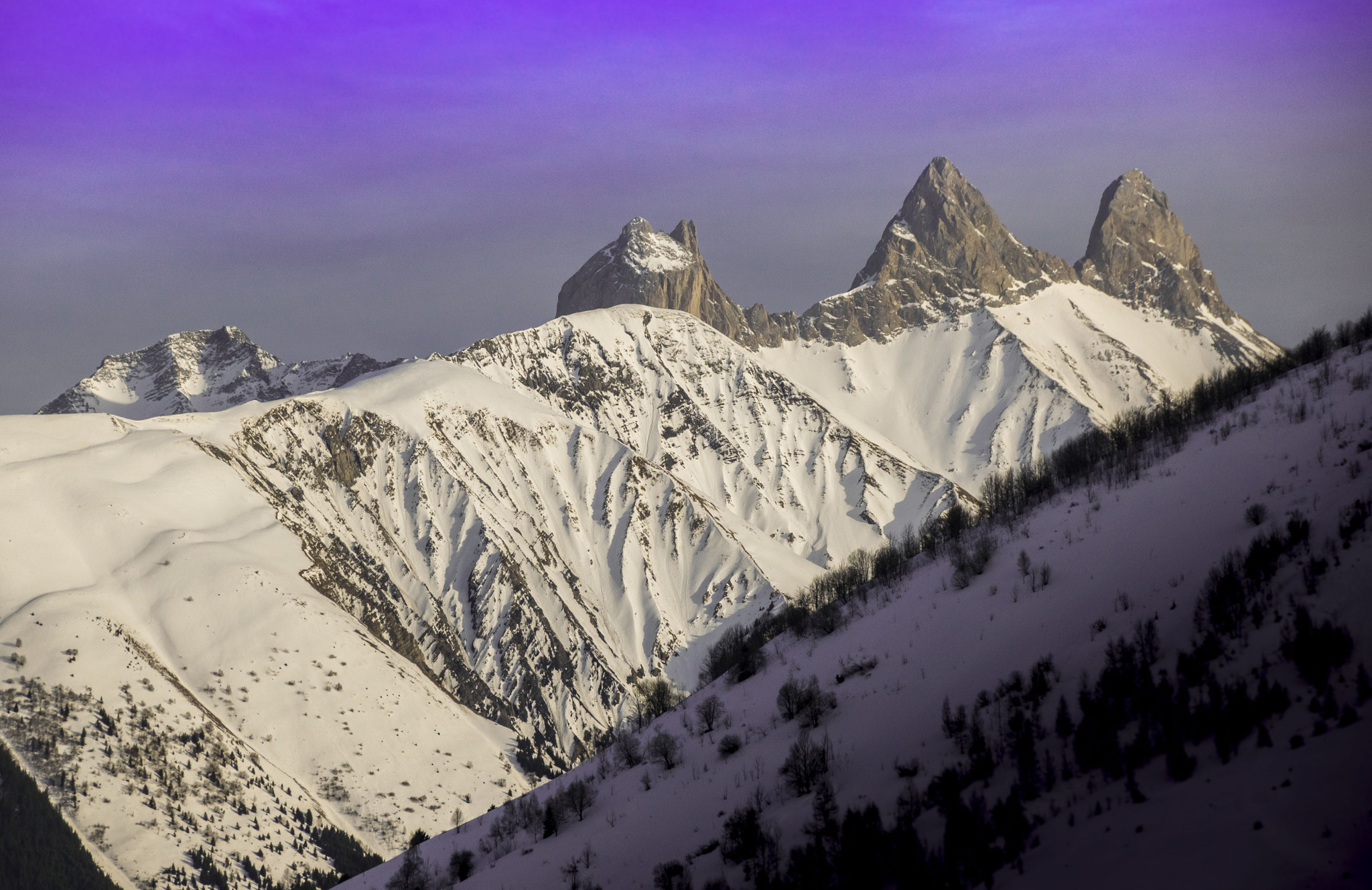 Sigma 18-250mm F3.5-6.3 DC Macro OS HSM sample photo. In the alpine land photography