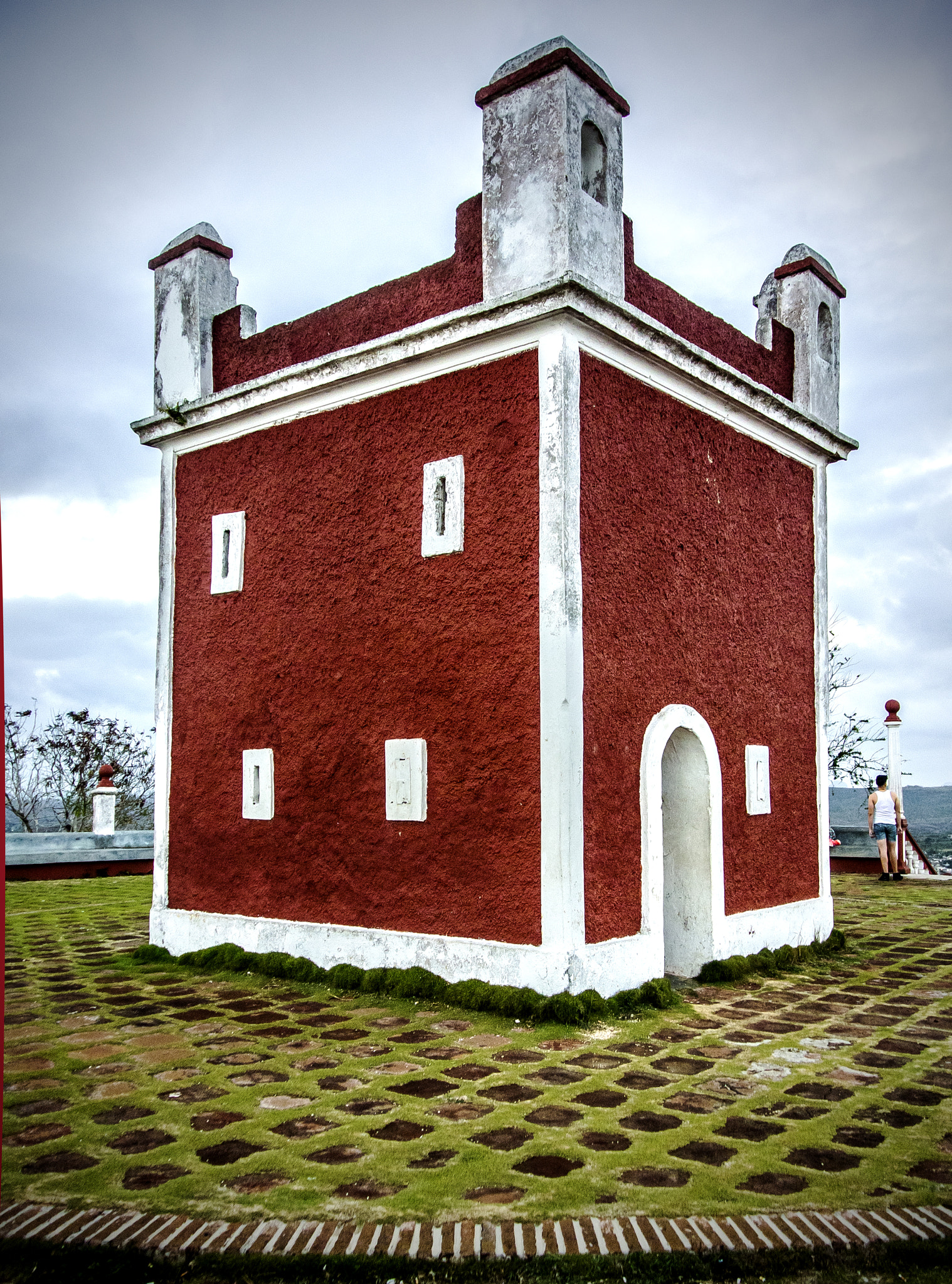 Nikon 1 Nikkor VR 10-30mm F3.5-5.6 sample photo. Mountain top religious building photography