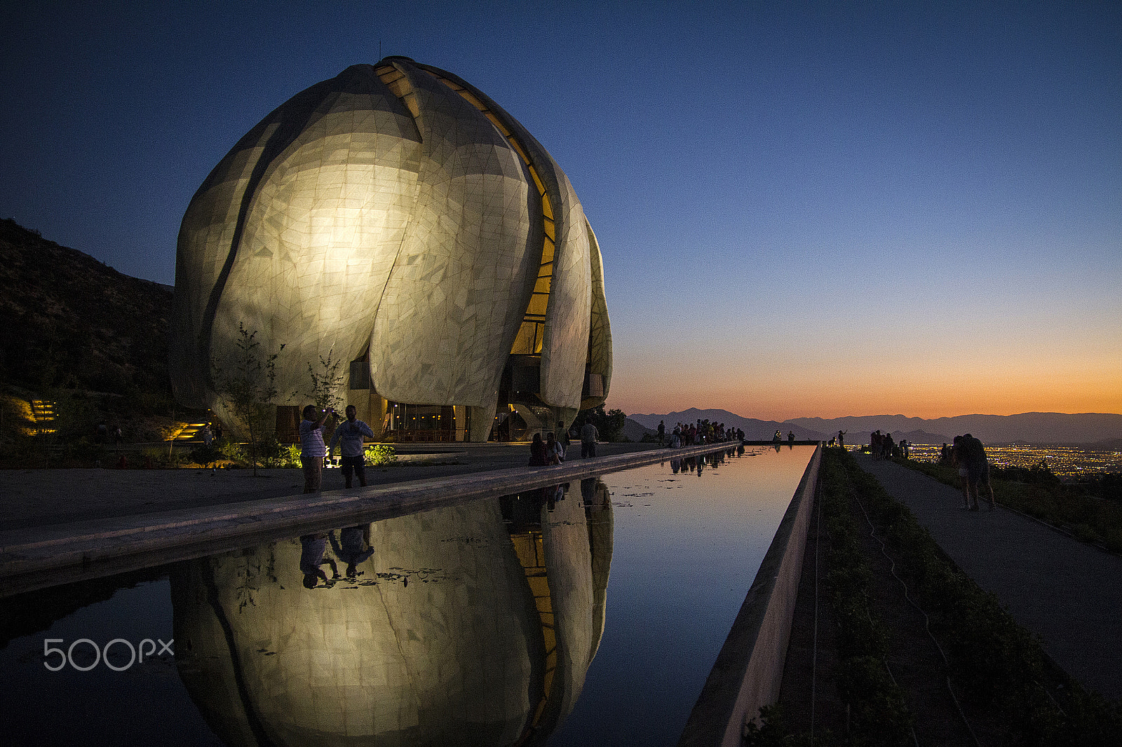 Canon EOS 7D + Sigma 18-50mm f/2.8 Macro sample photo. Templo bahá'í photography