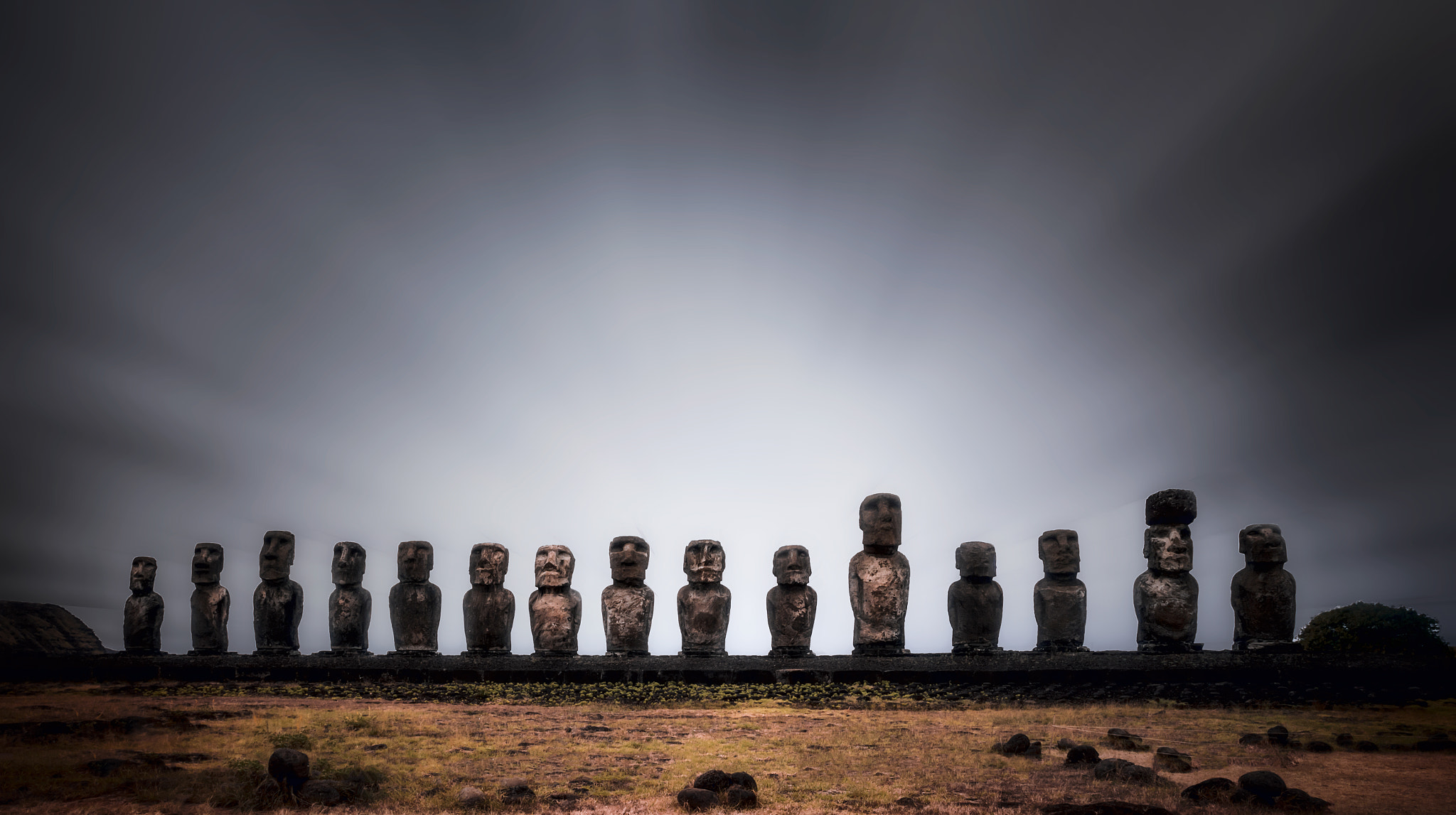 Canon EF 17-40mm F4L USM sample photo. Moai photography