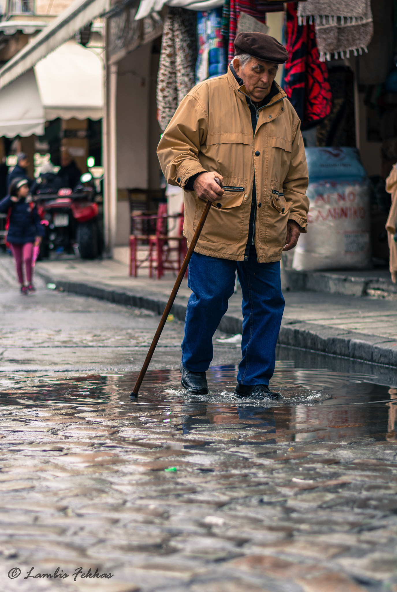 Nikon D5200 + Nikon AF-S Nikkor 50mm F1.8G sample photo. Oldman photography