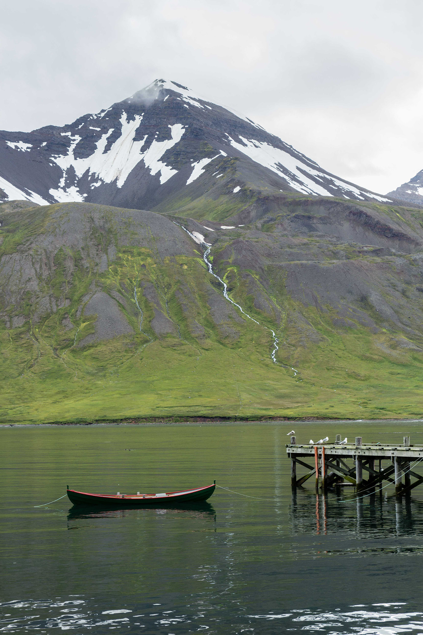 Tamron SP AF 17-50mm F2.8 XR Di II LD Aspherical (IF) sample photo. Islandic landscape photography