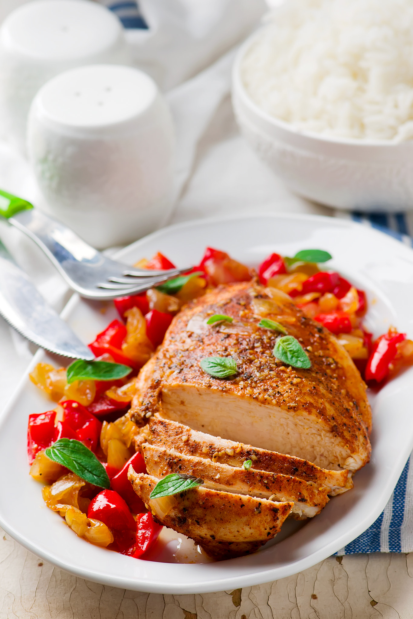 Nikon AF-S Micro-Nikkor 105mm F2.8G IF-ED VR sample photo. Grilled chicken breast with vegetables photography