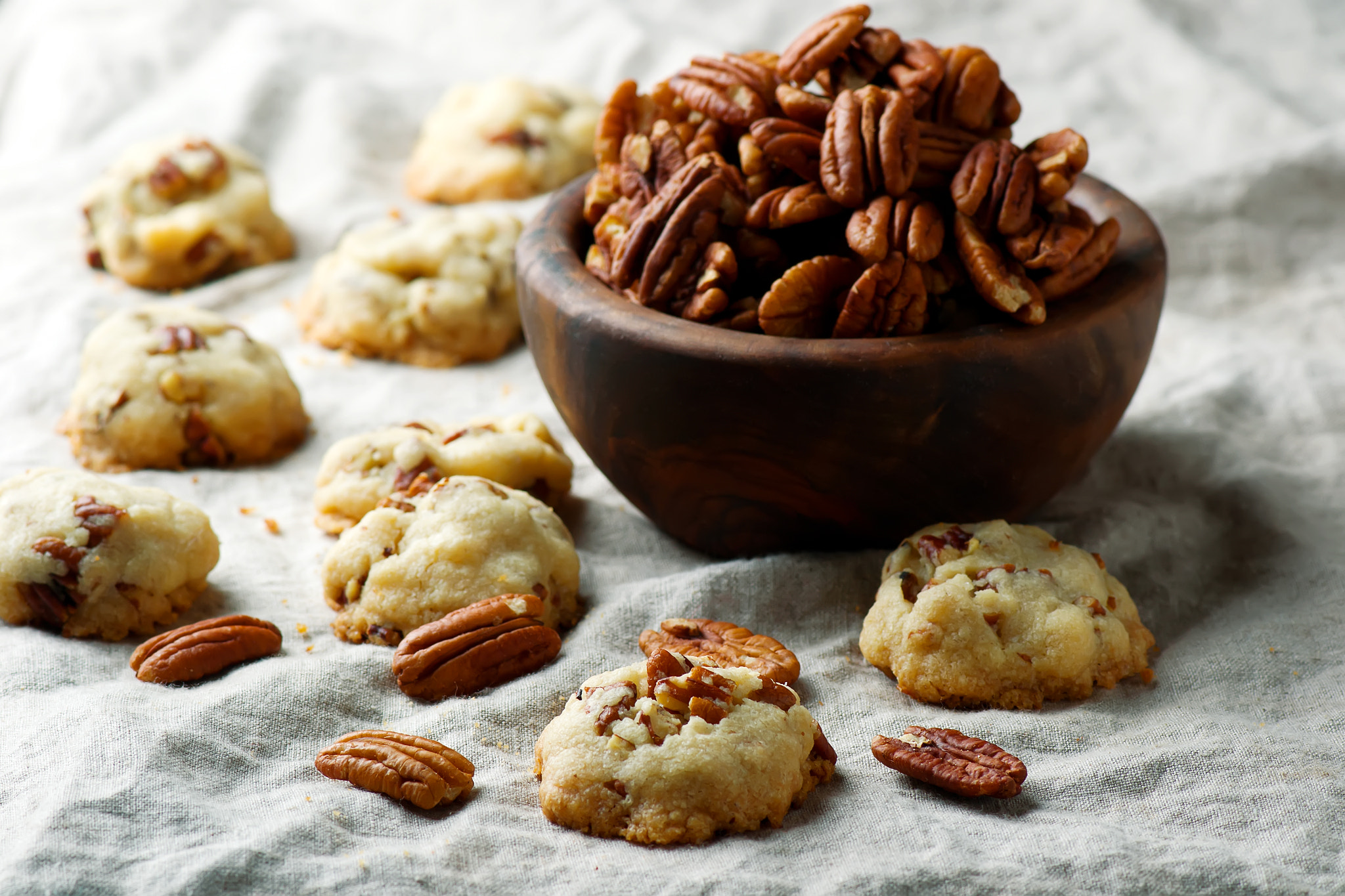 Nikon D3100 + Nikon AF-S Micro-Nikkor 105mm F2.8G IF-ED VR sample photo. Pecan cookies.style rustic photography