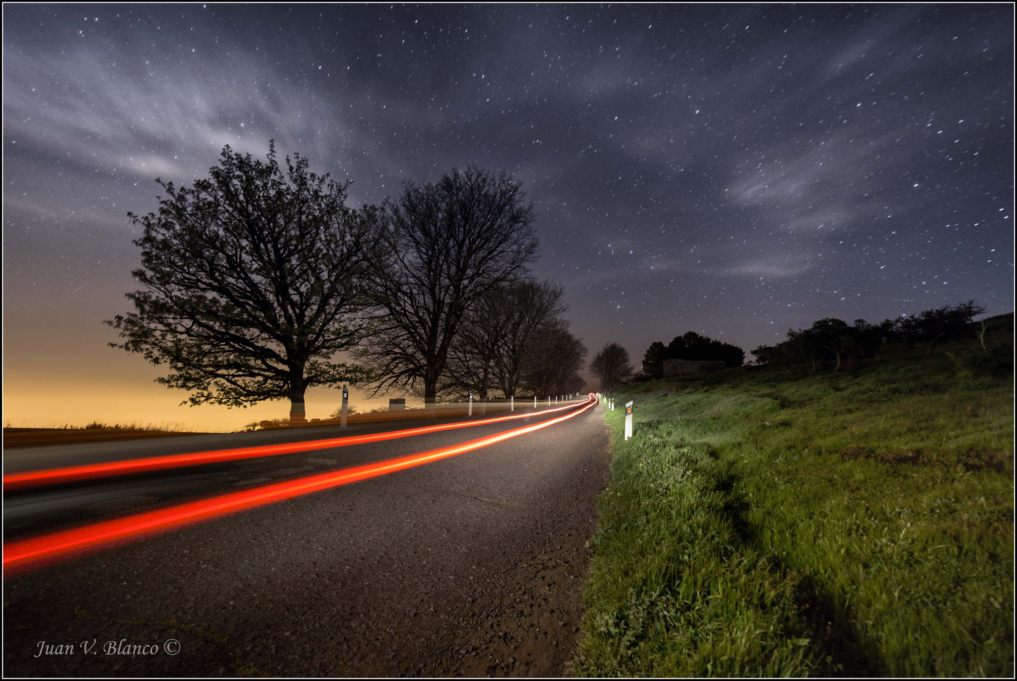 Samyang 14mm F2.8 ED AS IF UMC sample photo. Color at night photography