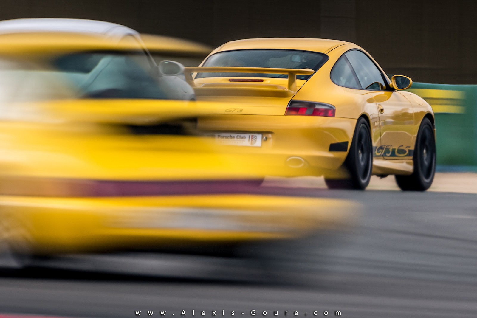 Canon EF 200-400mm F4L IS USM Extender 1.4x sample photo. Porsche club motorsport photography