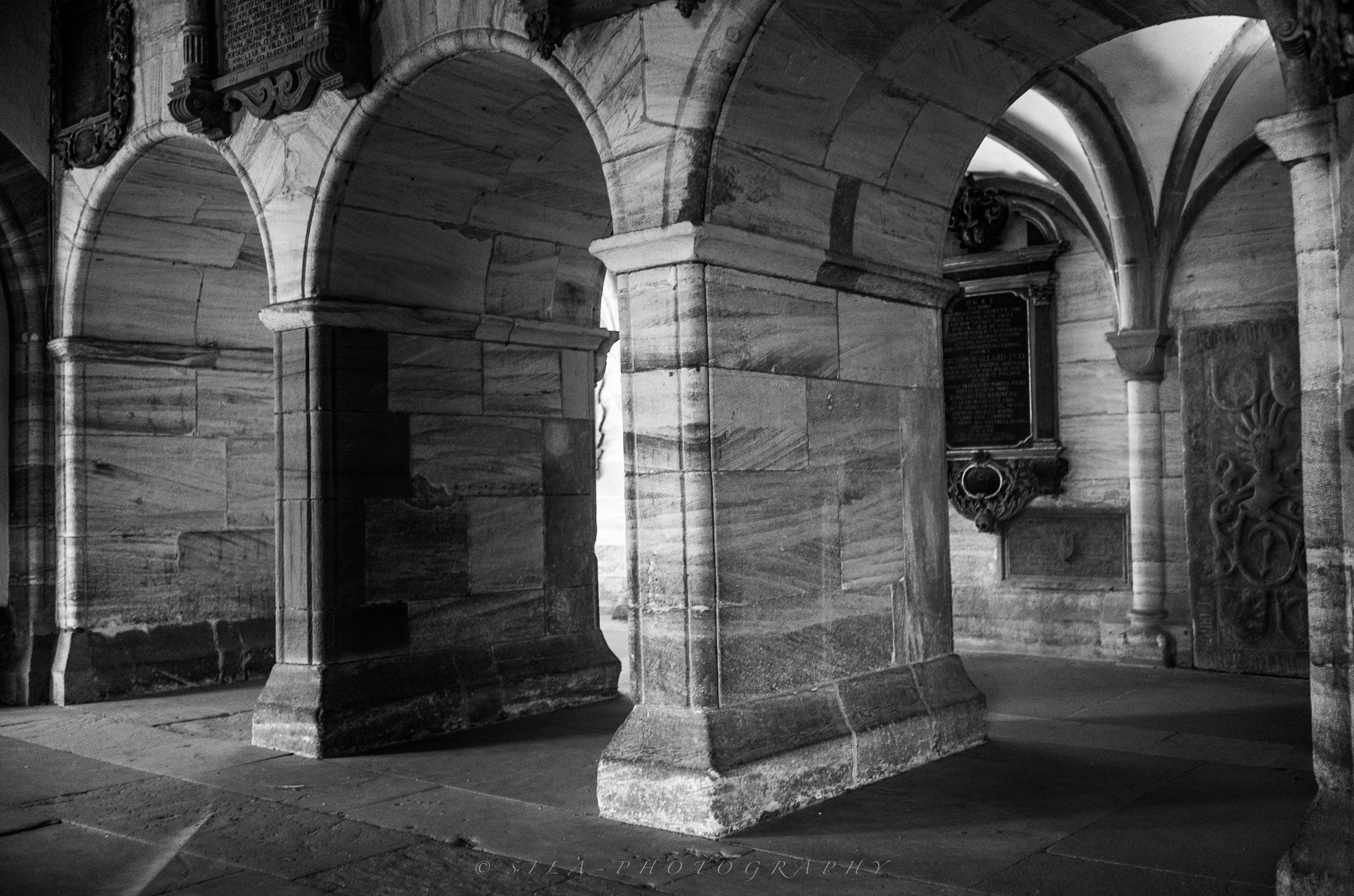 Leica X (Typ 113) sample photo. Kreuzgang basel photography