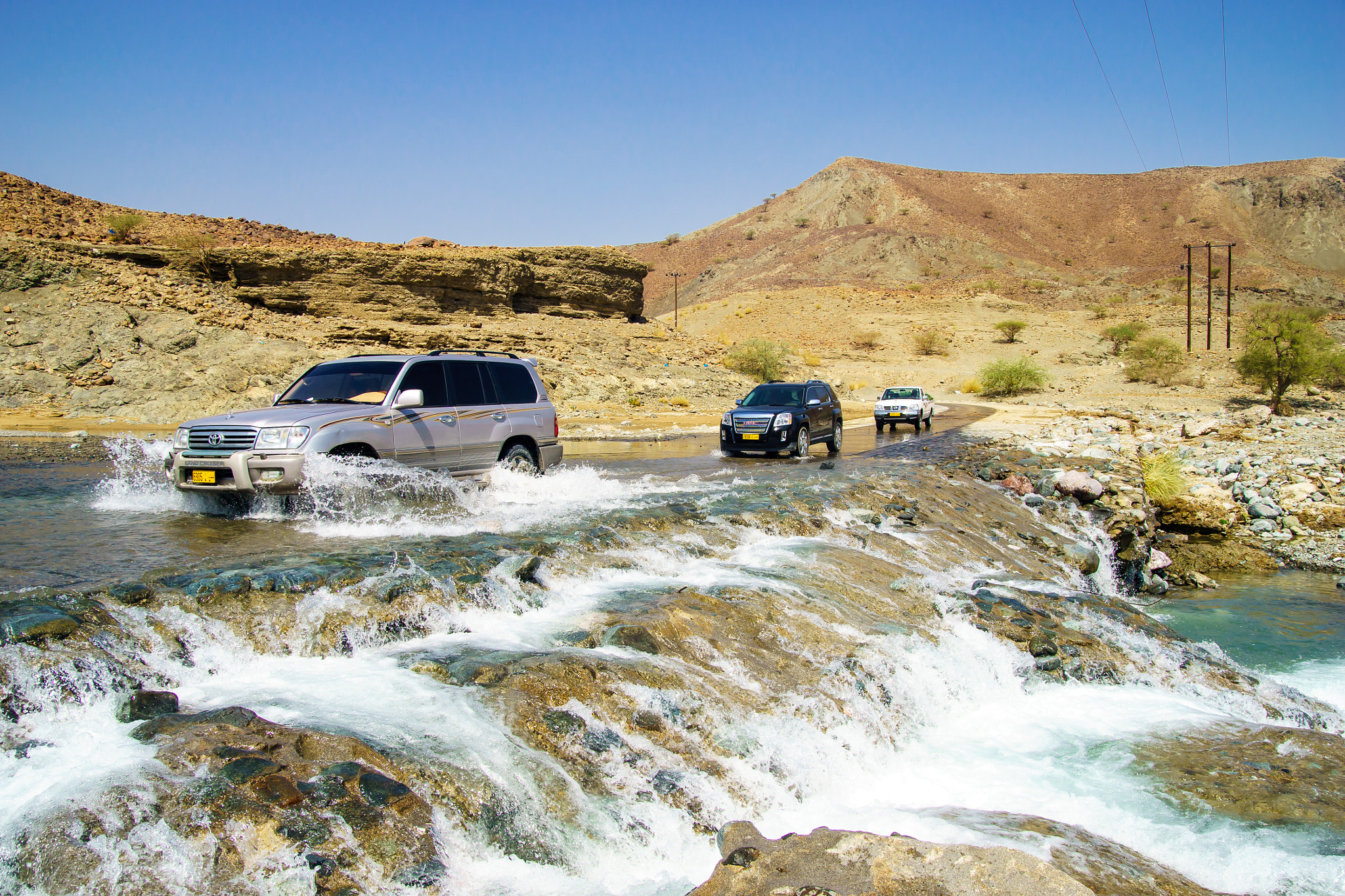 Sigma 17-70mm F2.8-4.5 (D) sample photo. Crossing wadi hibi photography