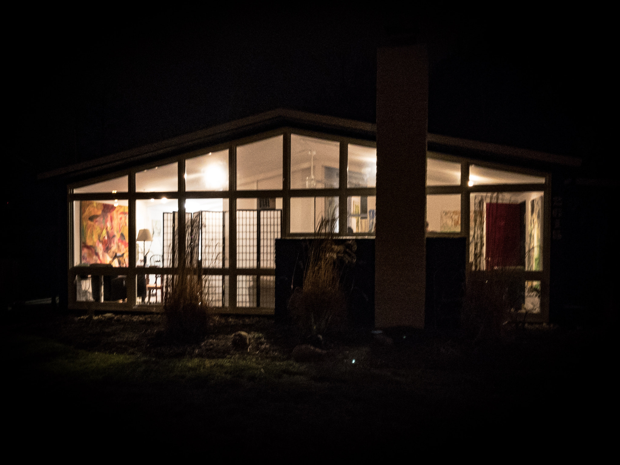 iPhone 7 Plus back camera 3.99mm f/1.8 sample photo. Mid century modern house at night photography