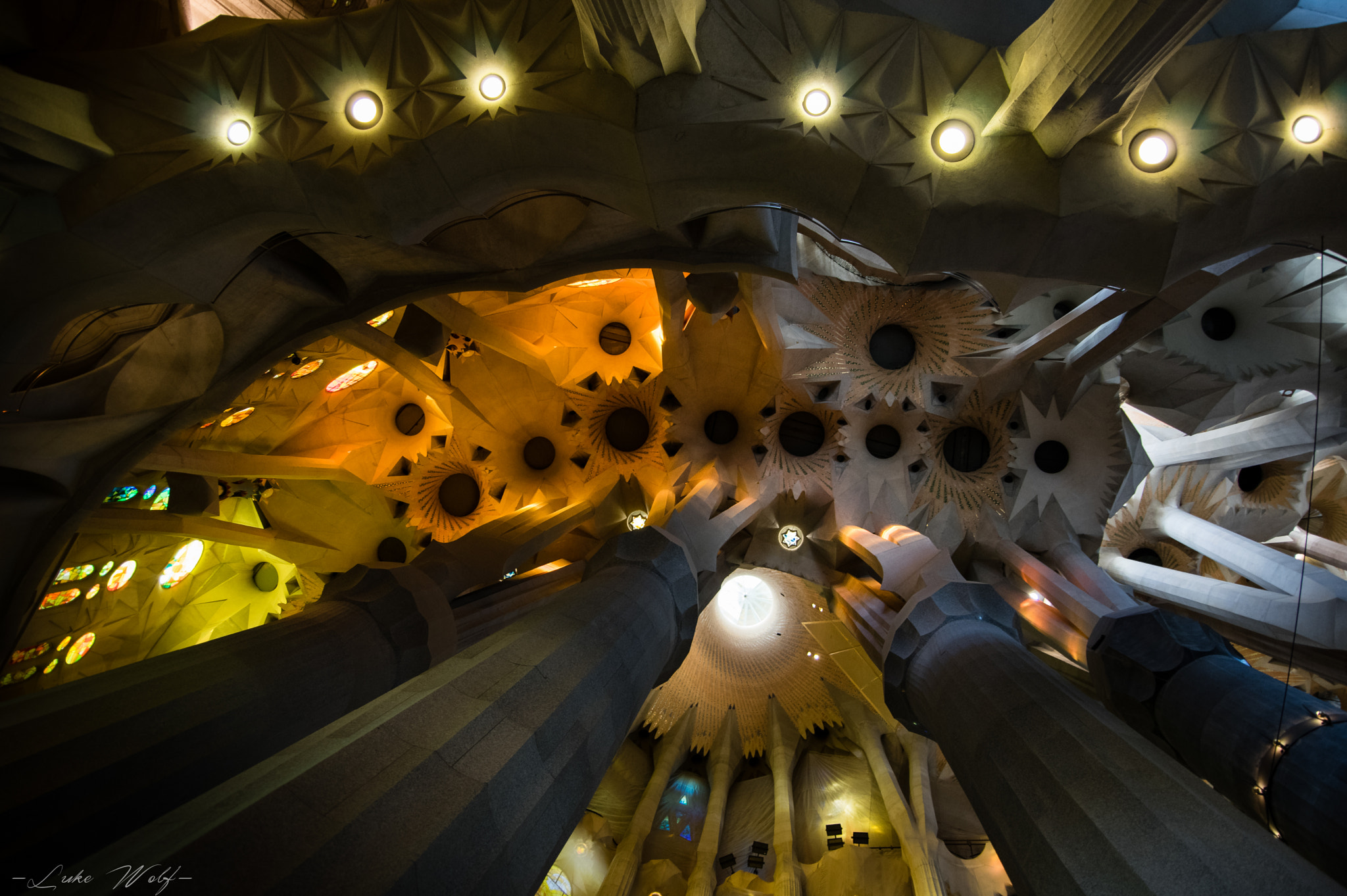 Pentax K-3 II sample photo. The roof inside the sagrada familia photography