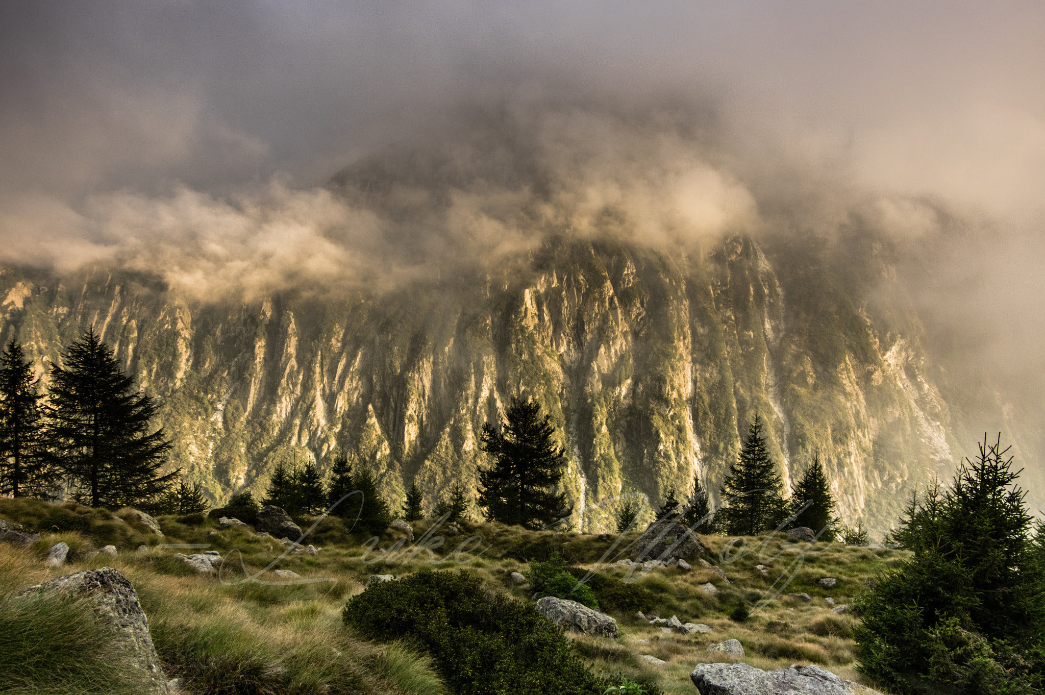 Pentax K-3 II sample photo. Fog over the mountain photography