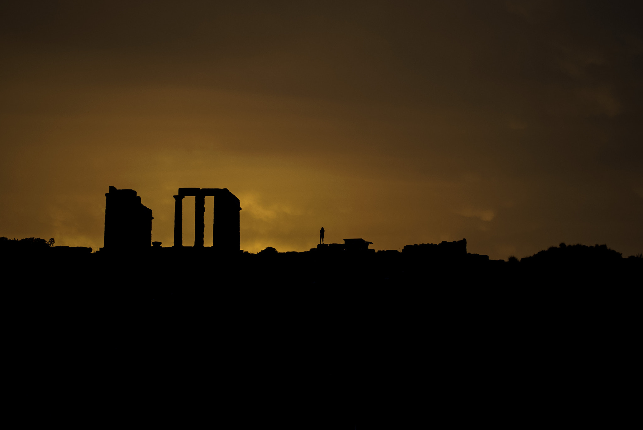 Nikon D3000 sample photo. As the dusk falls... photography