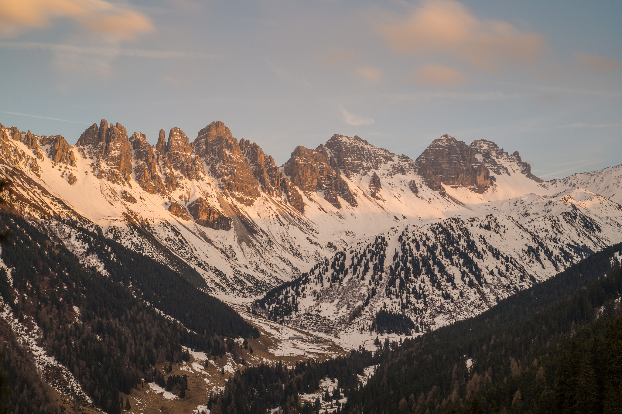 Sony DT 35mm F1.8 SAM sample photo. Last light photography