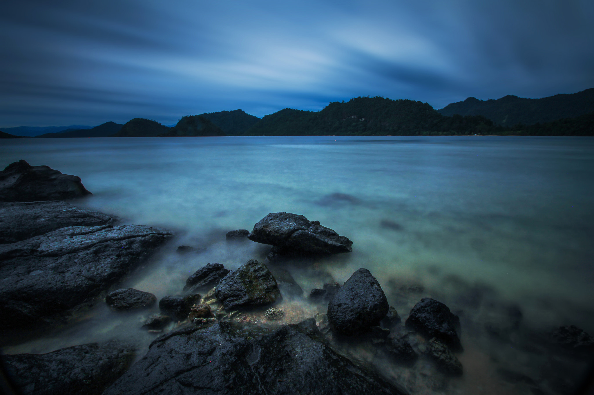 Canon EF-S 10-22mm F3.5-4.5 USM sample photo. Silence photography
