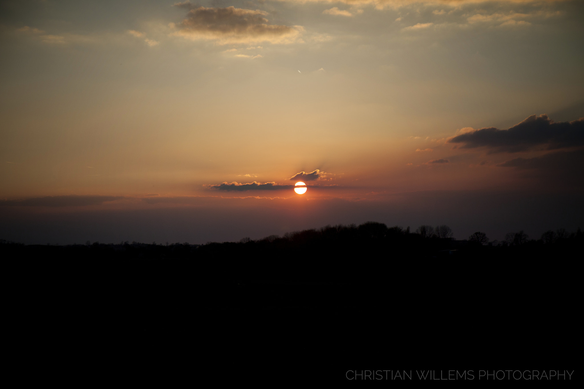 Canon EF-S 17-55mm F2.8 IS USM sample photo. Sunset photography