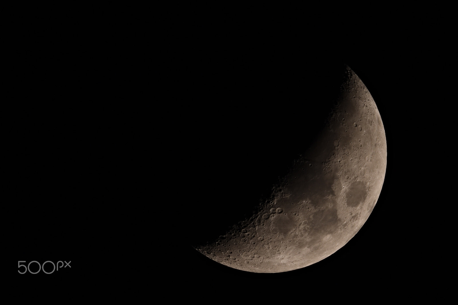 Sigma 150-600mm F5-6.3 DG OS HSM | C sample photo. Moon photography
