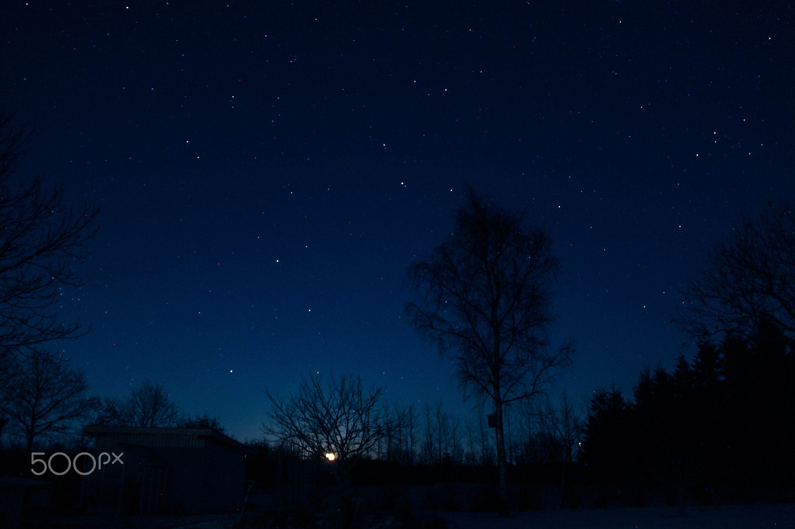 Canon EF-S 18-200mm F3.5-5.6 IS sample photo. Nights photography