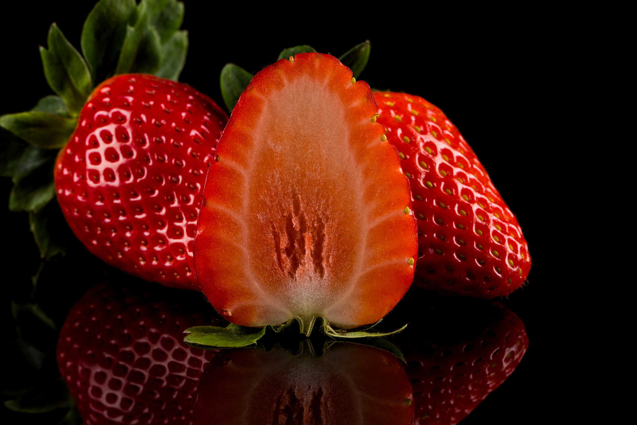 Canon EOS 6D sample photo. Red ripe strawberry fruits photography