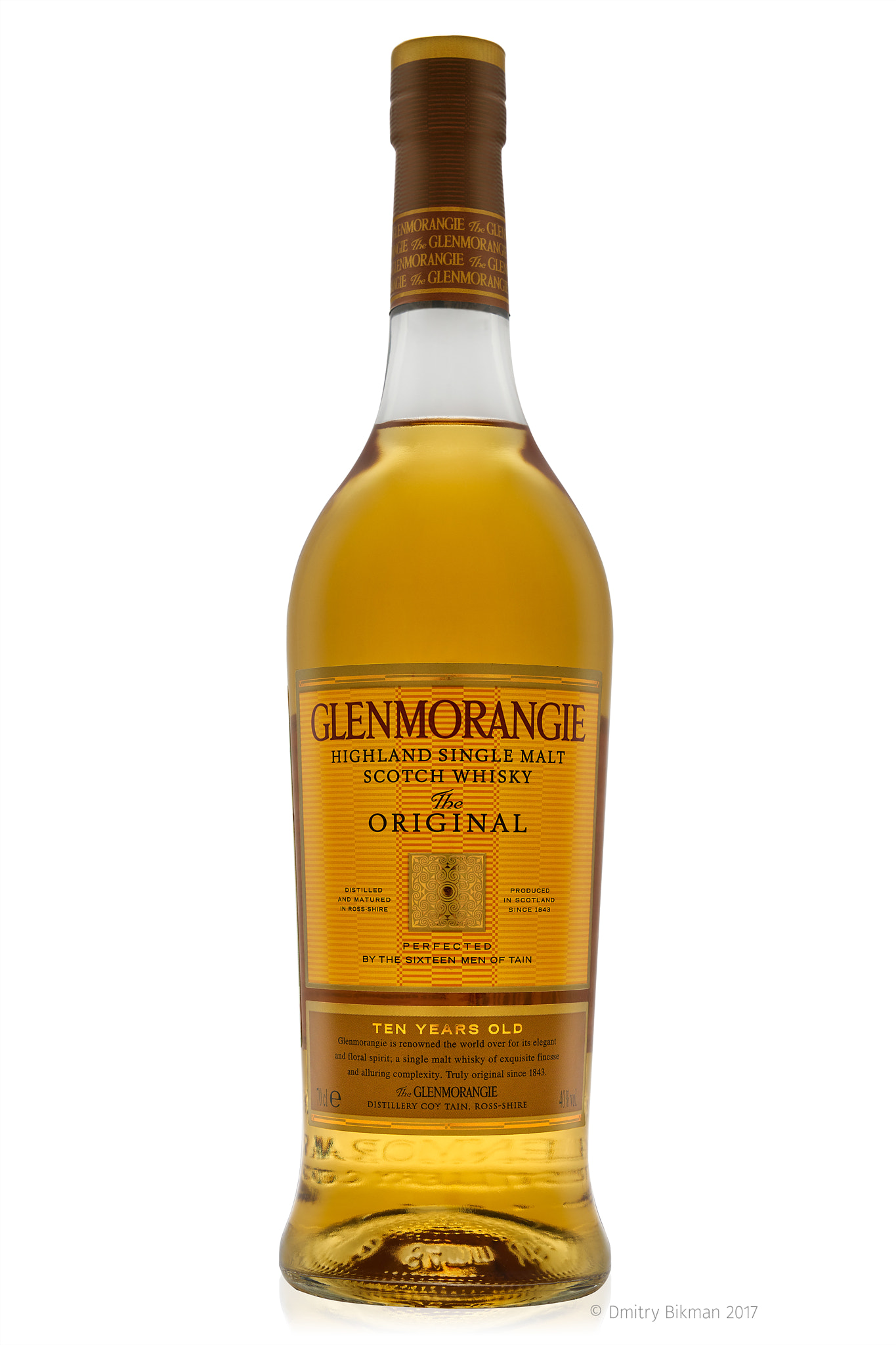 Sony FE 24-70mm F2.8 GM sample photo. Glenmorangie original on white photography