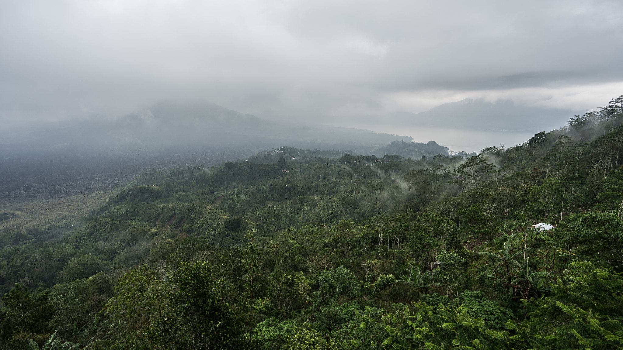 Sony a7R + Sony Vario-Tessar T* FE 16-35mm F4 ZA OSS sample photo. Misty mountains photography