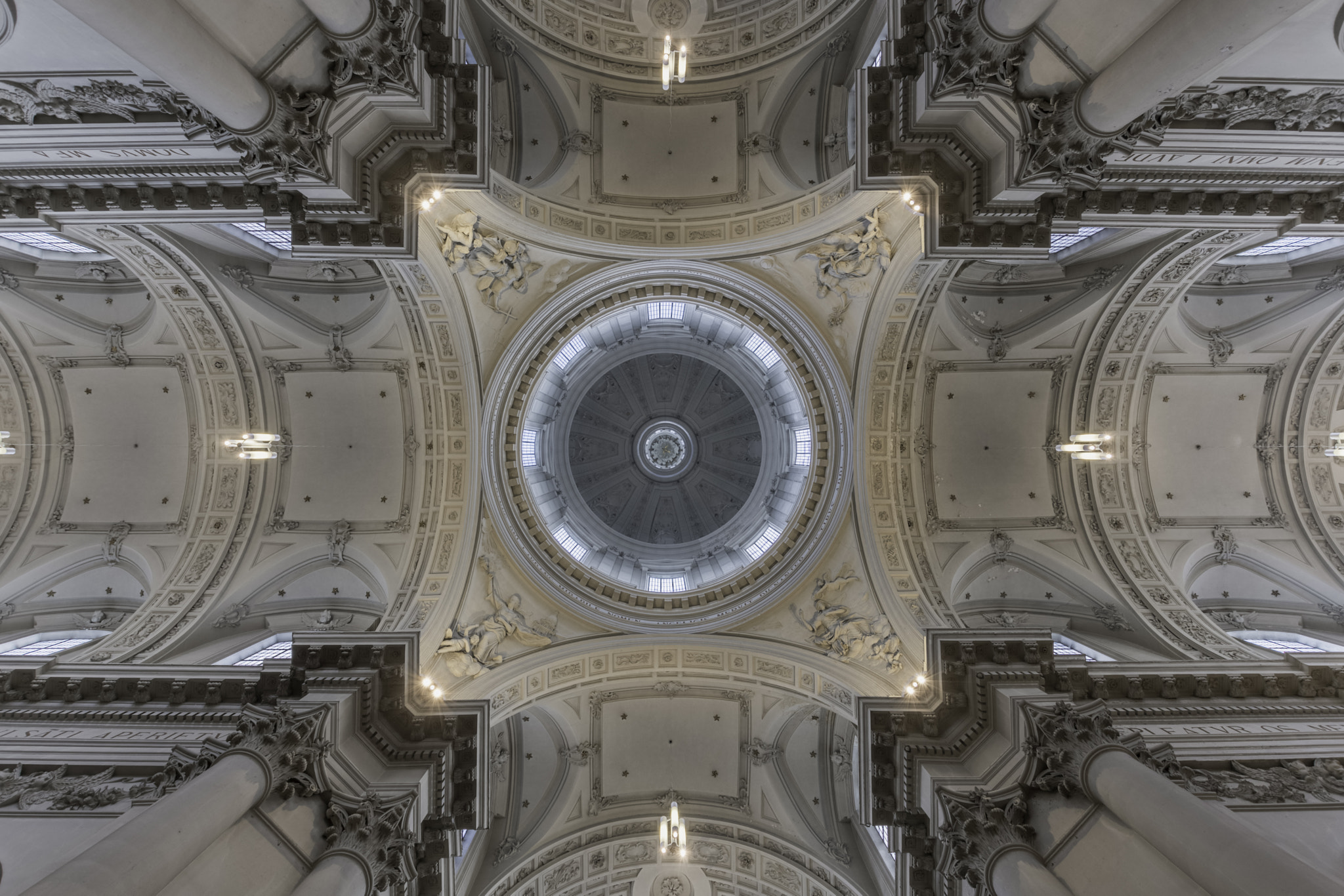 Nikon D7200 + Sigma 10-20mm F3.5 EX DC HSM sample photo. Ceiling of the church photography