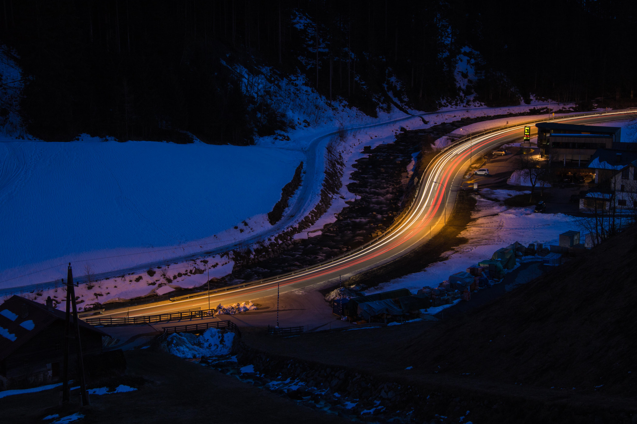 Canon EF-S 17-85mm F4-5.6 IS USM sample photo. Lights in the night photography