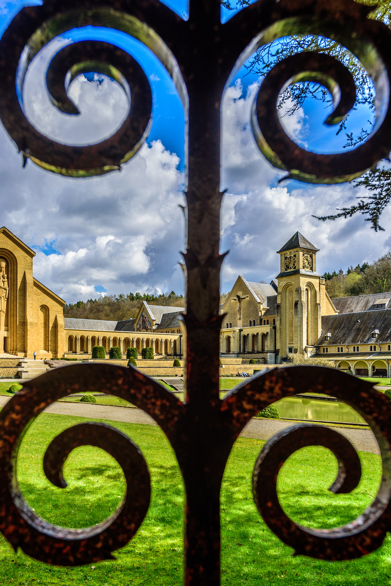 Nikon D750 + Nikon AF-S Nikkor 14-24mm F2.8G ED sample photo. Orval abbey, belgium photography