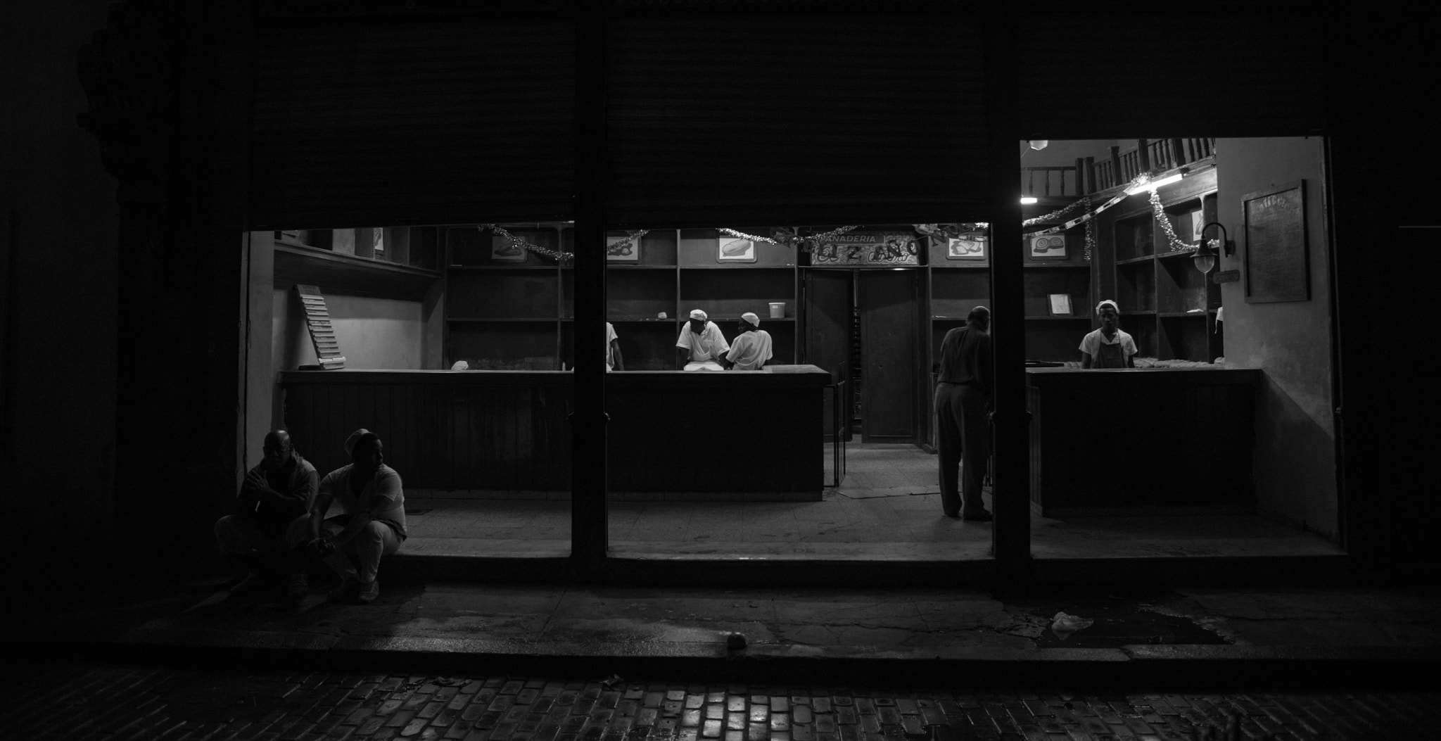 Canon EF 24-70mm F2.8L USM sample photo. "habana bakery" photography