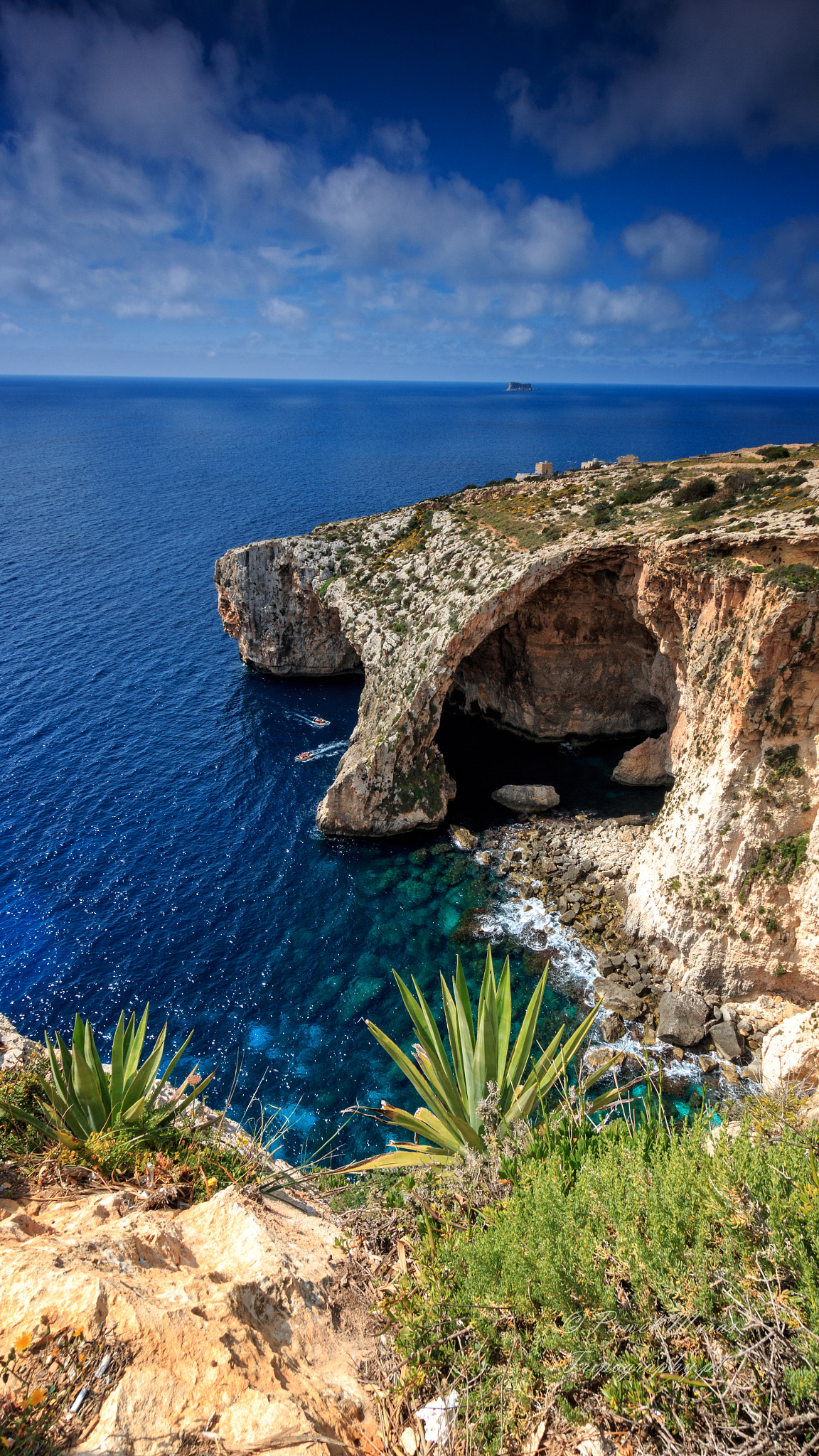 Canon EOS 70D sample photo. Blue grotto photography