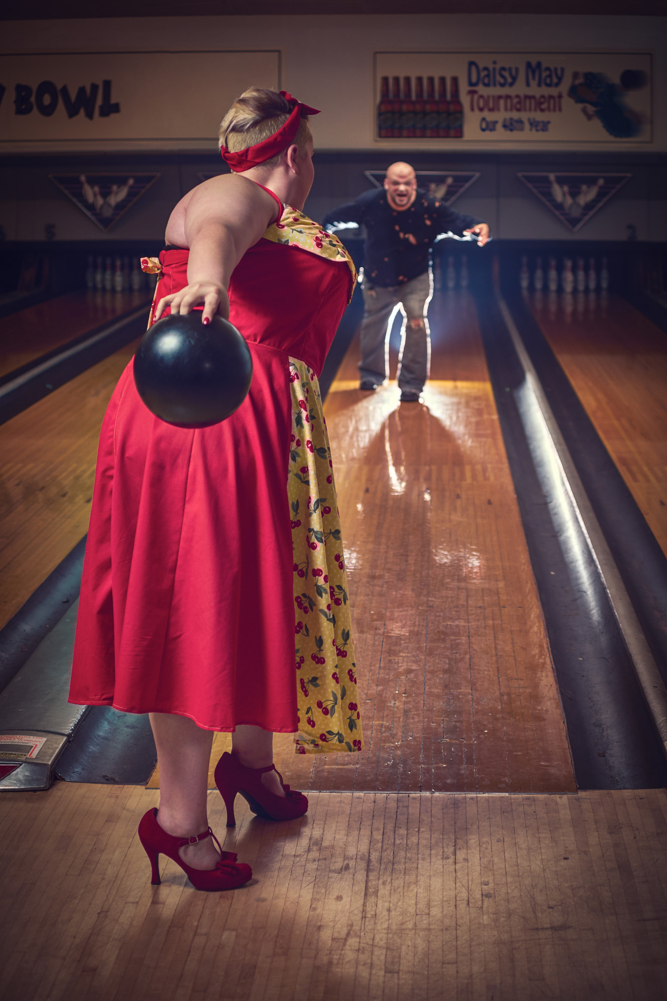 Minolta AF 70-210mm F4 Macro sample photo. Bowling for zombies photography