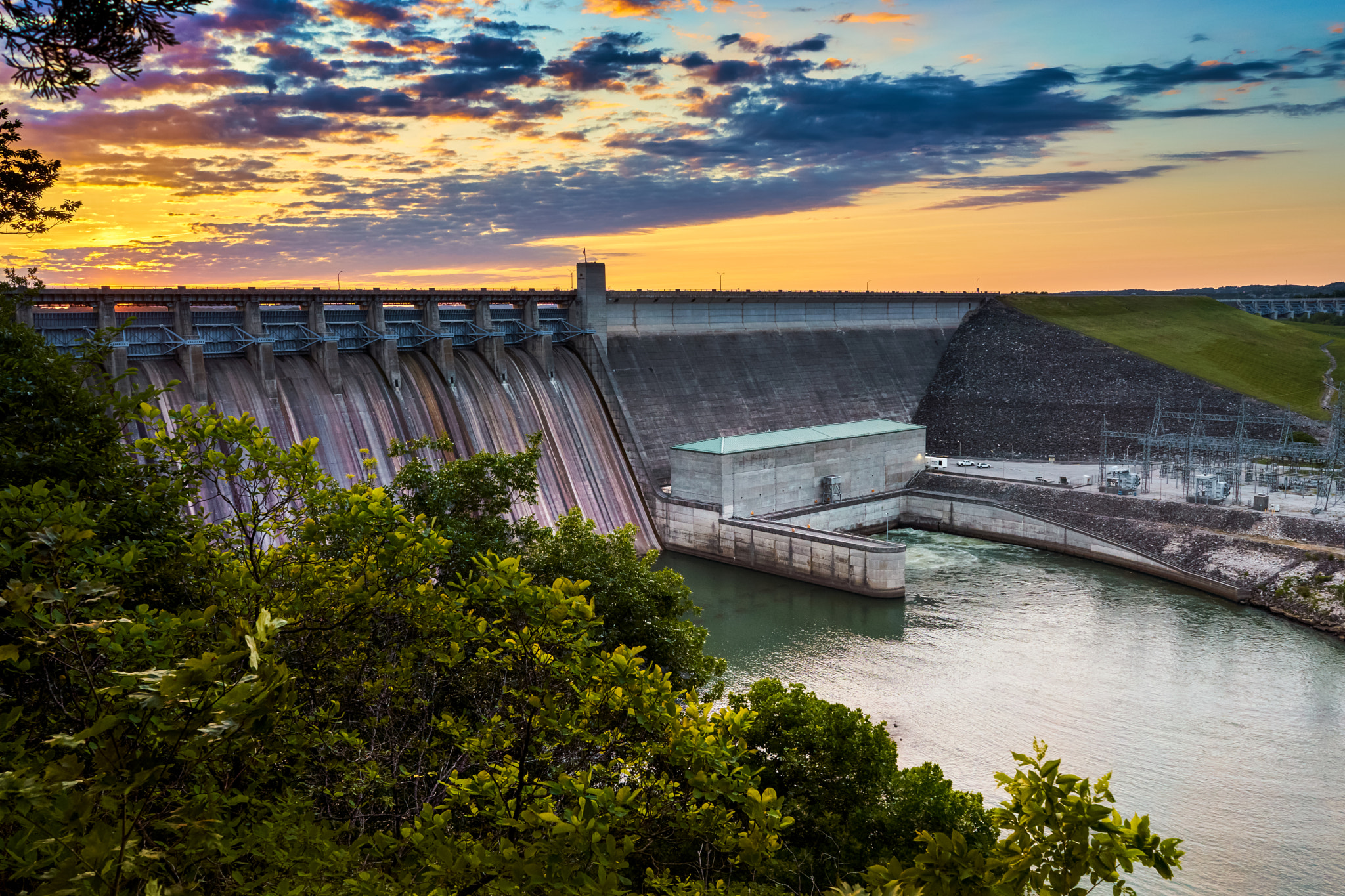 Sony FE 28mm F2 sample photo. Table rock dam photography