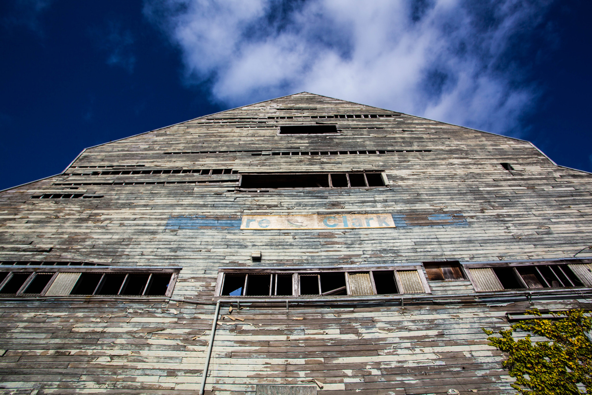 Canon EF 17-40mm F4L USM sample photo. La conner photography