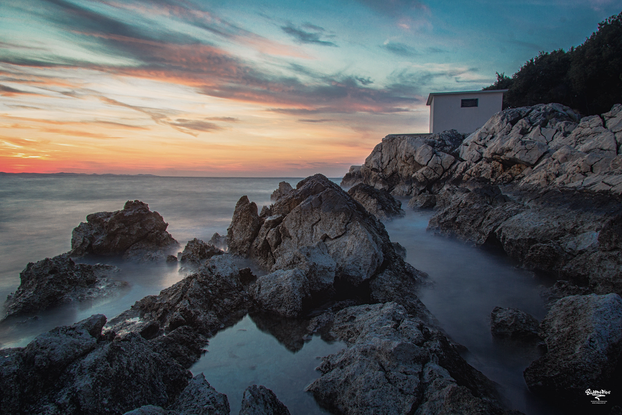Canon EF-S 17-85mm F4-5.6 IS USM sample photo. Ocean waves photography