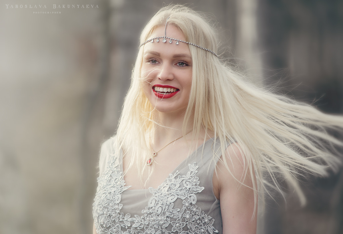 Minolta AF 80-200mm F2.8 HS-APO G sample photo. Nadine photography