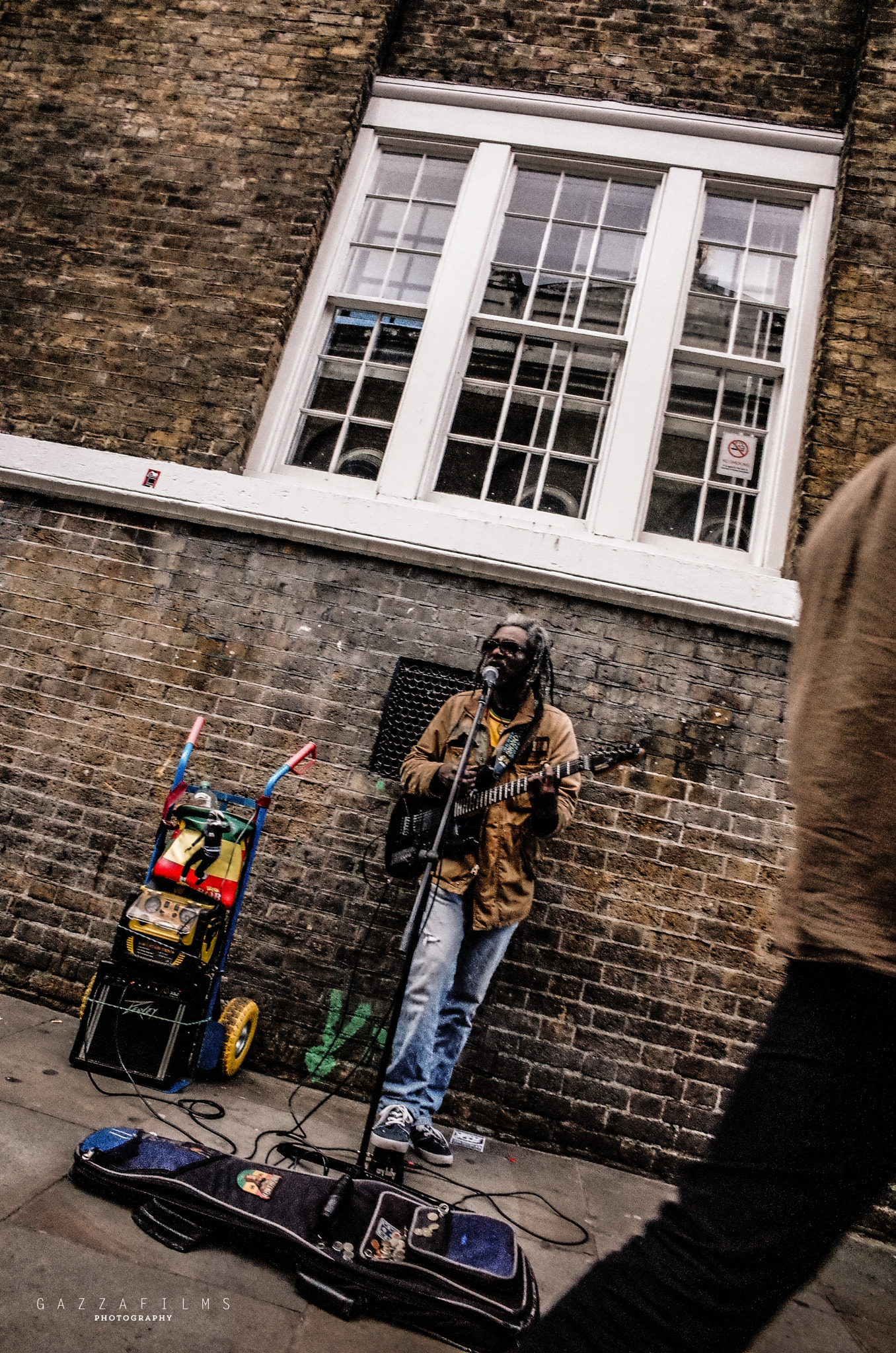 Ricoh GR + GR Lens sample photo. Brick lane busker photography
