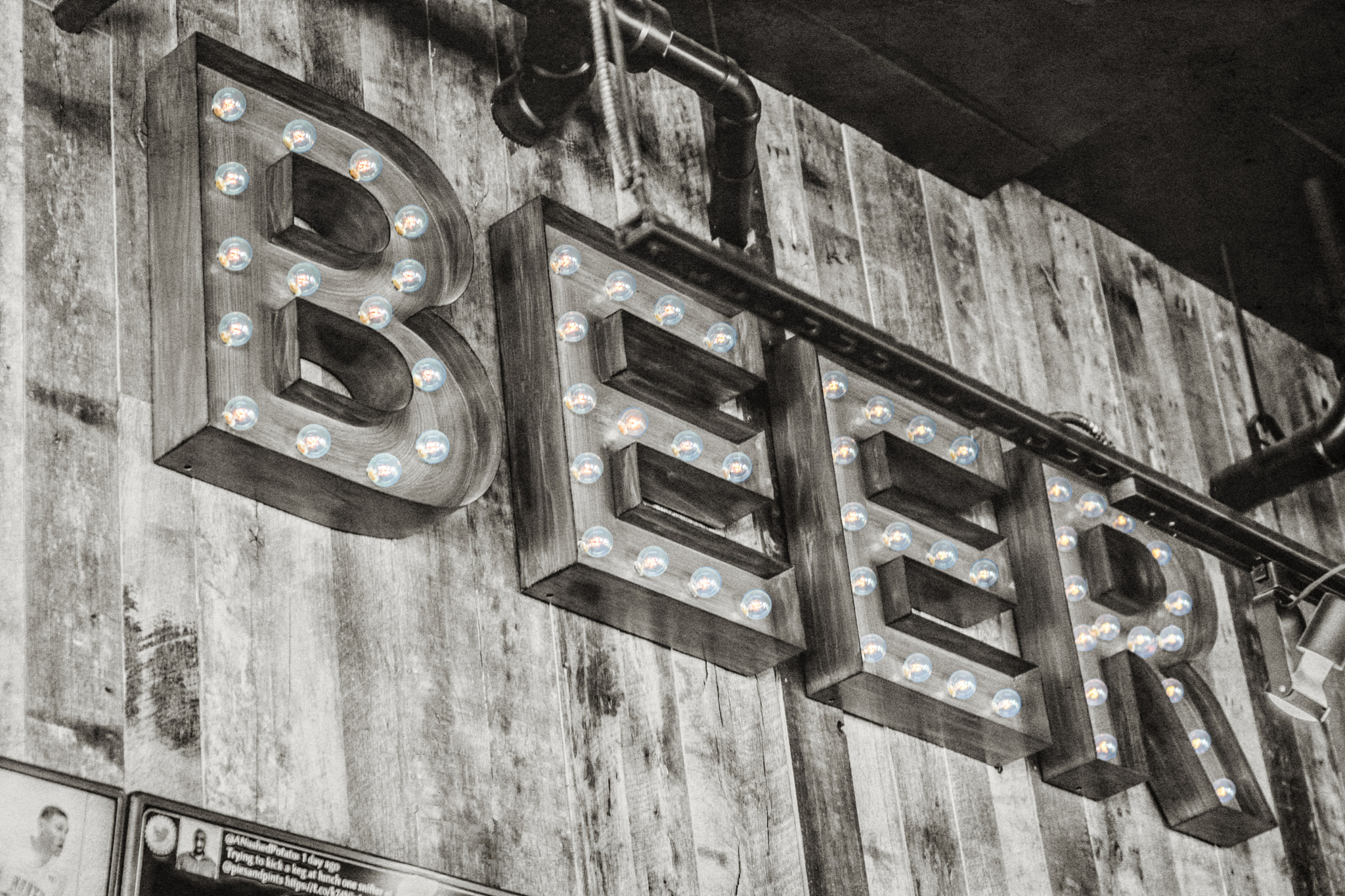 Nikon AF Nikkor 50mm F1.8D sample photo. Signage at a pub photography