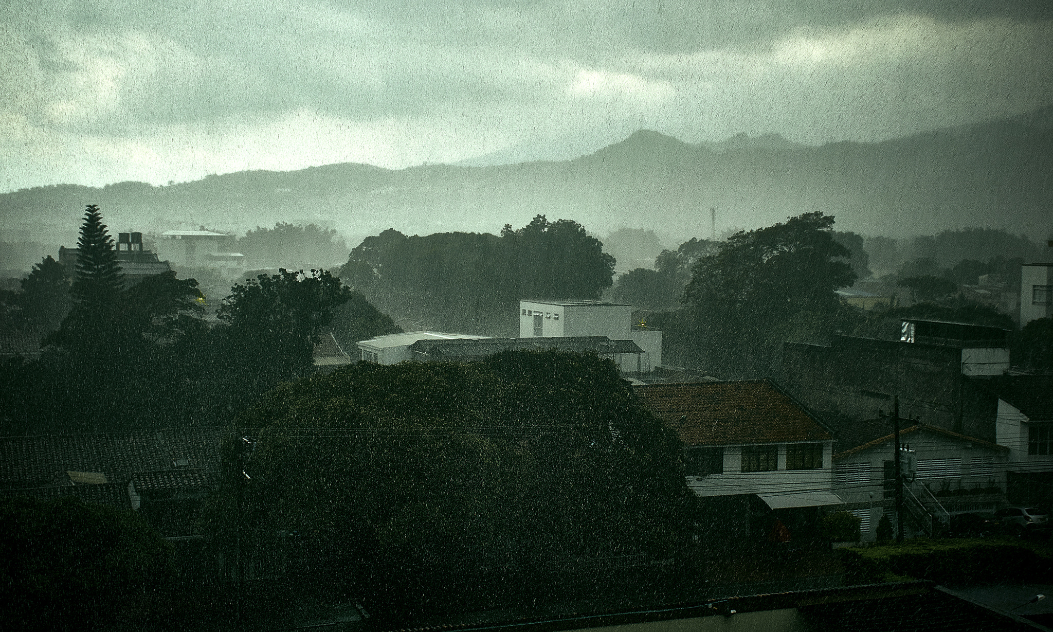 Nikon D3200 sample photo. Rain-lluvia photography