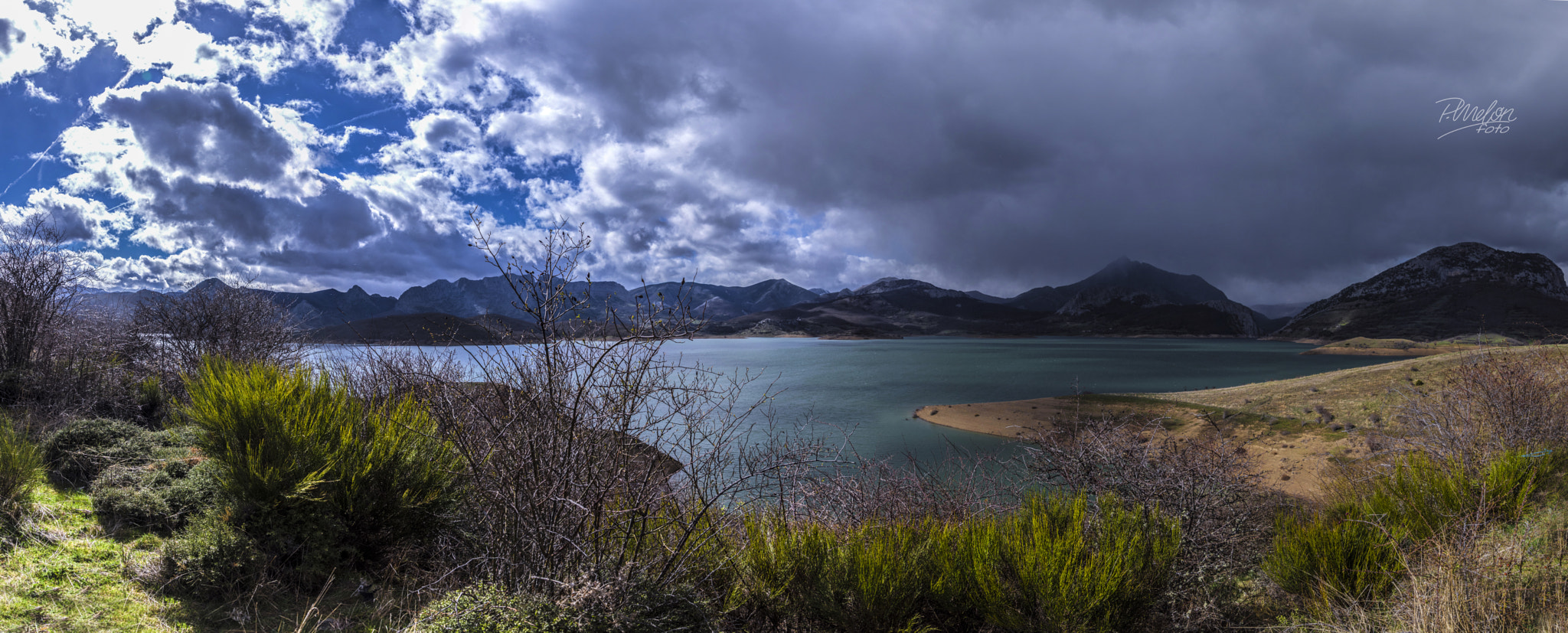 Tamron 16-300mm F3.5-6.3 Di II VC PZD Macro sample photo. Embalse del porma 6 images pano photography