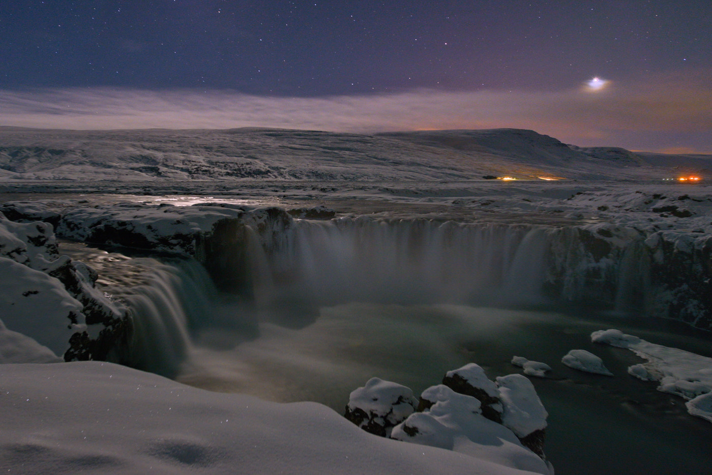 Nikon AF-S Nikkor 14-24mm F2.8G ED sample photo. Goðafoss waterfall photography