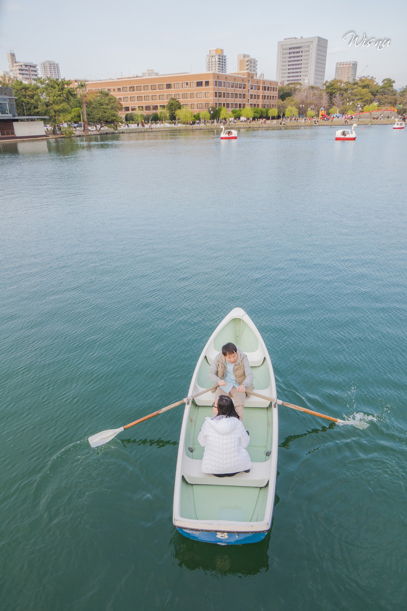 24-200mm F2.8 sample photo. Rowing to your heart photography