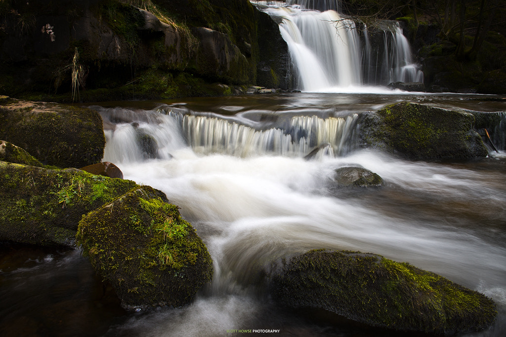 Nikon AF-S Nikkor 24-70mm F2.8G ED sample photo. Waterfall country photography